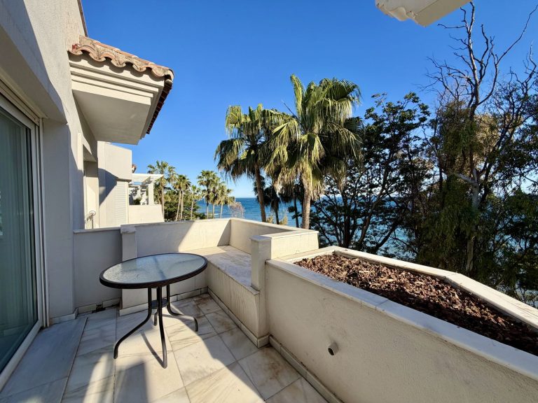 acf39033a00d89f1b4320290f611a8db - 14