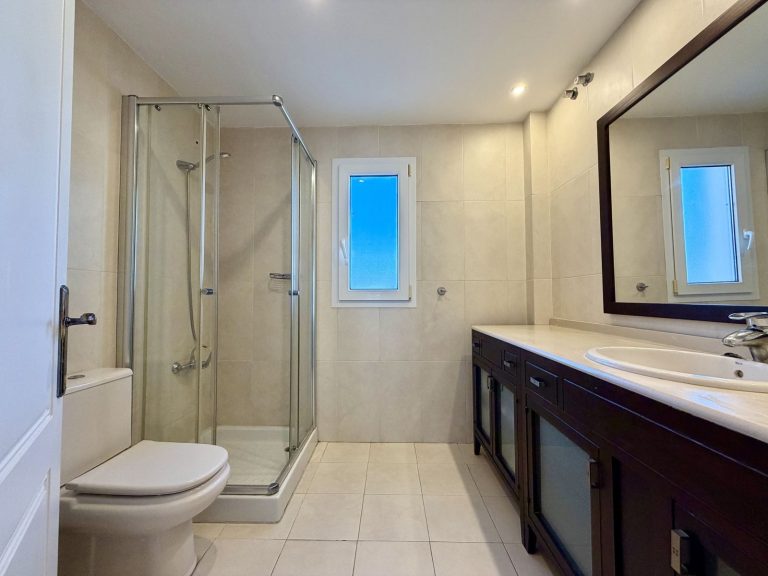 acf39033a00d89f1b4320290f611a8db - 15