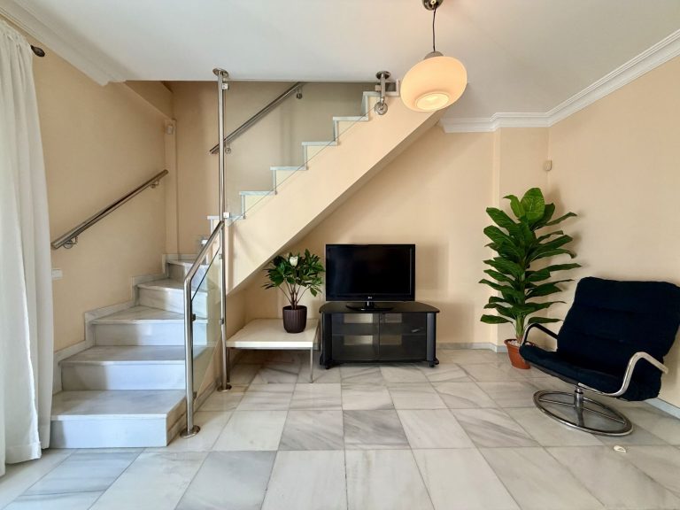 acf39033a00d89f1b4320290f611a8db - 6