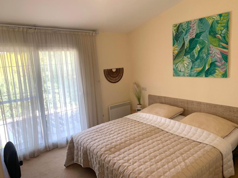 ae3a7bdd18402f69dbe7904f5fabf12c - 11