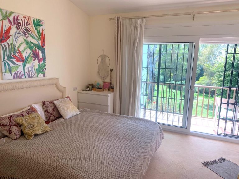 ae3a7bdd18402f69dbe7904f5fabf12c - 8