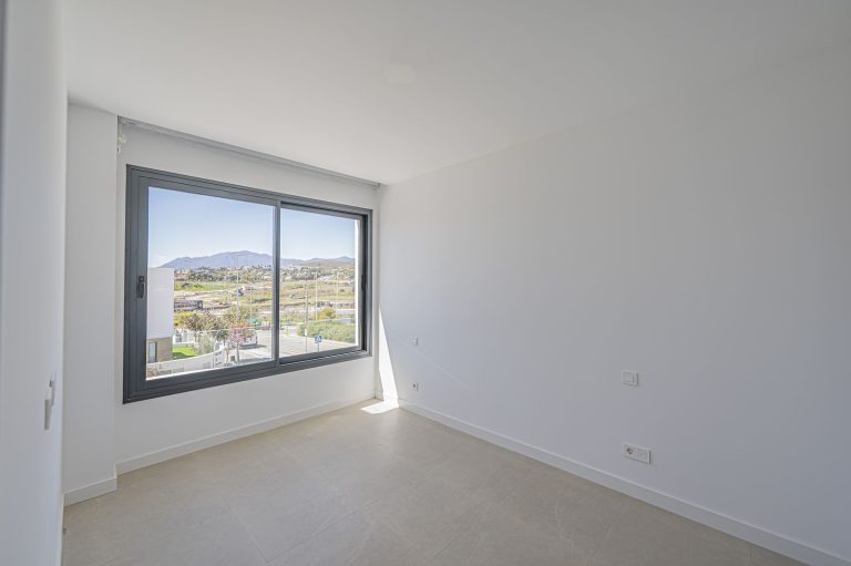 ae51815247b3111e02fe8769ec805ed4 - 11