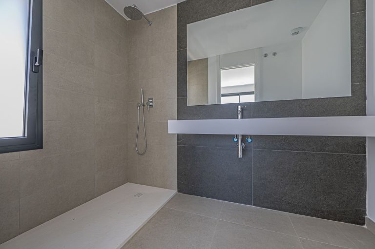 ae51815247b3111e02fe8769ec805ed4 - 13