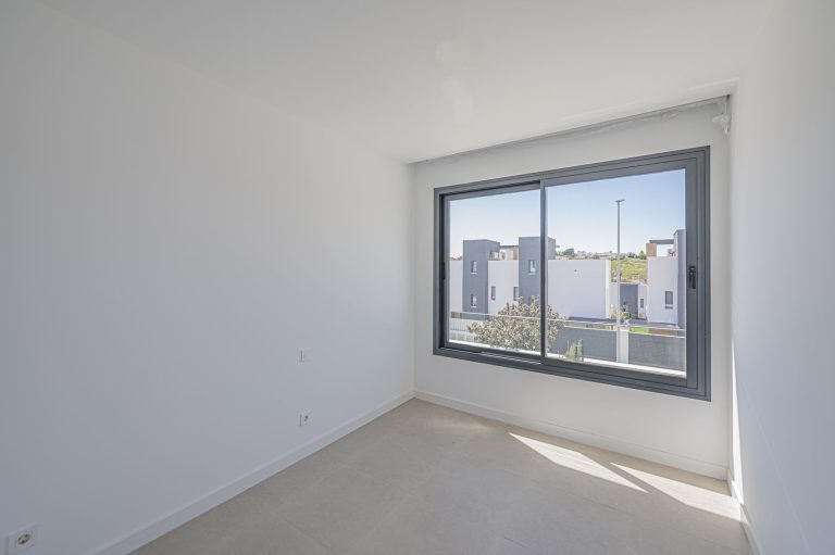 ae51815247b3111e02fe8769ec805ed4 - 16