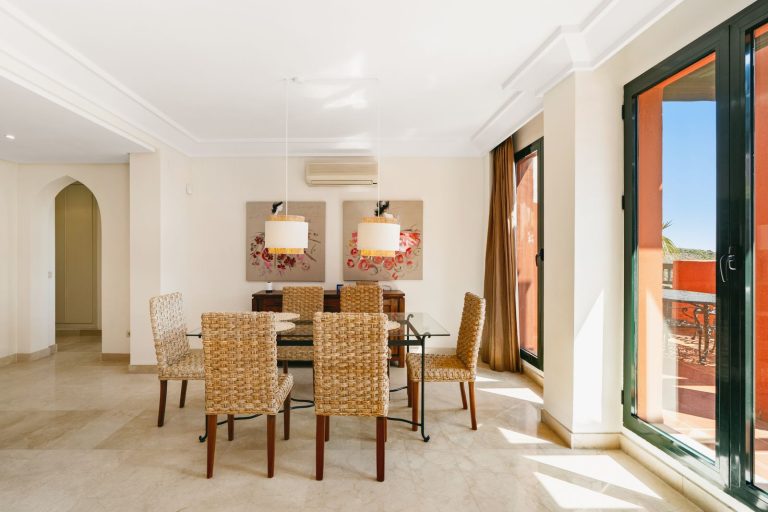 aea7b2b56f67f8d45e64e7cd815eed21 - 5