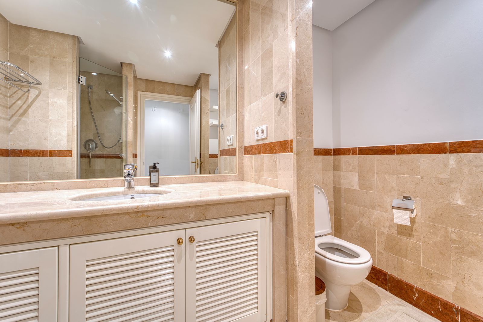 af86109d2c6f396ffed2d5318988a013 - 15