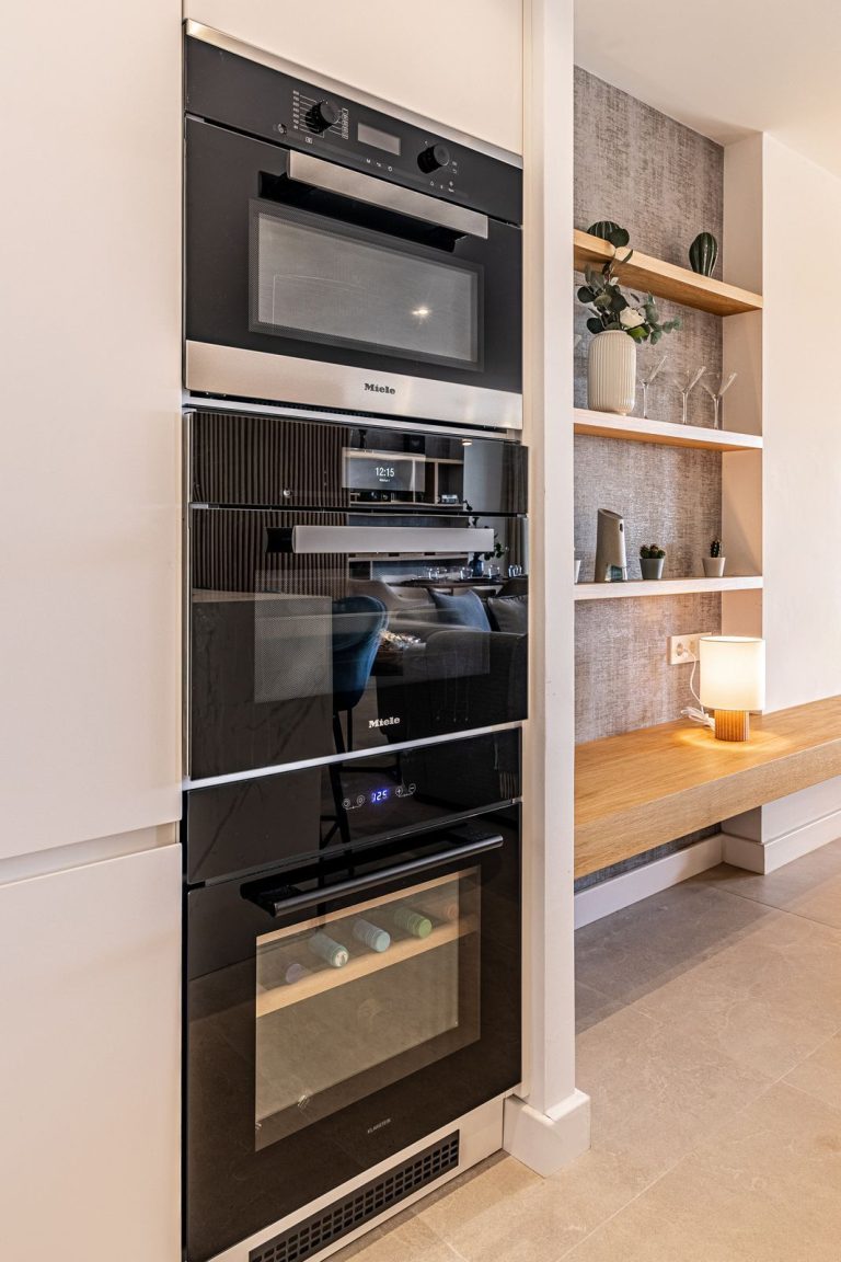 afa546f36becd978bb1b4ac6a4b7c6a1 - 11