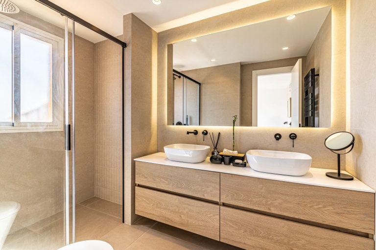 afa546f36becd978bb1b4ac6a4b7c6a1 - 14