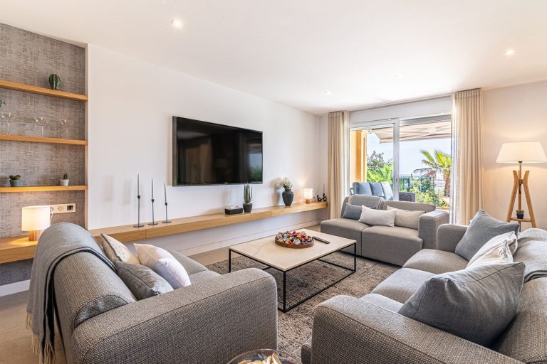 afa546f36becd978bb1b4ac6a4b7c6a1 - 4