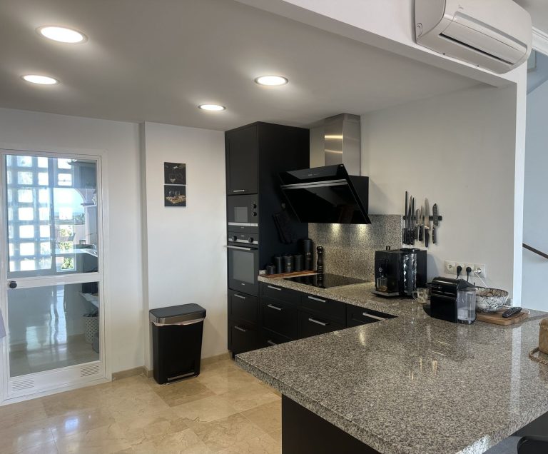 b2280afc168e6a3000484148da452413 - 13