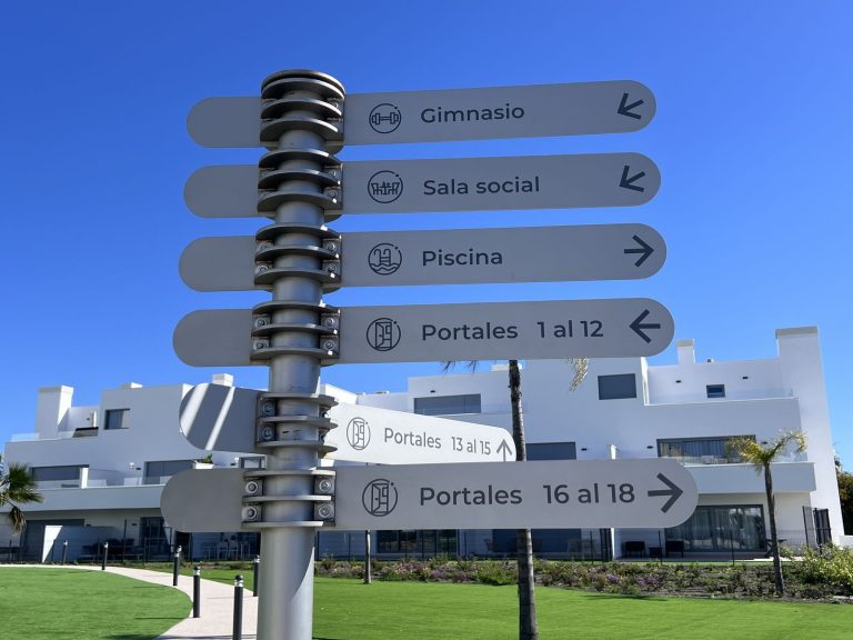 b22caae20baedf4ded480cd39c1ae3f6 - 15