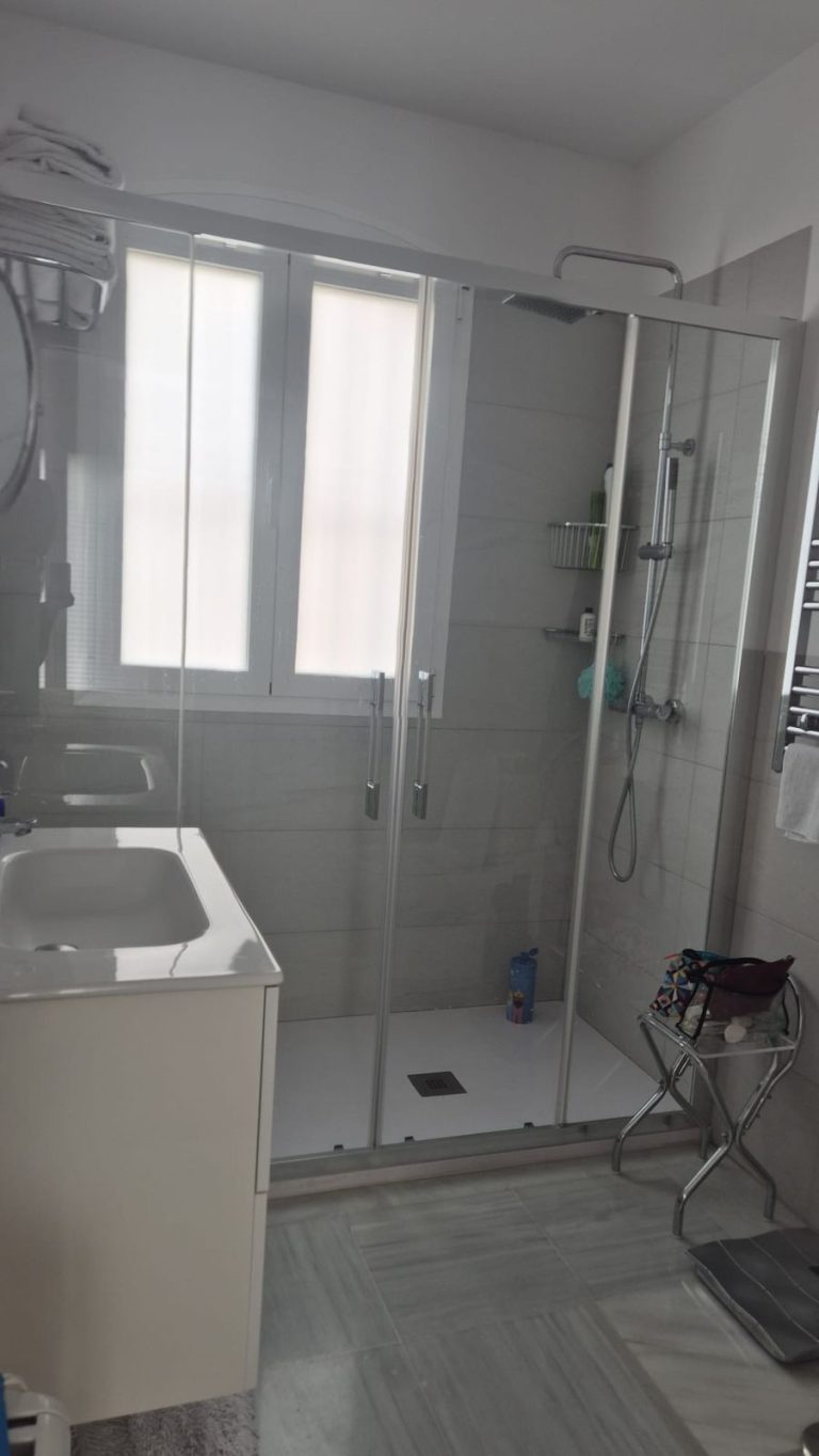 b242c9aa2e612498891f0ee9f0f82244 - 12