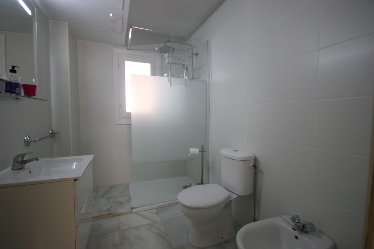 b256dae375c6249ec769ee77615fbc6e - 15