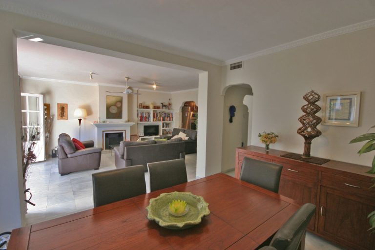 b256dae375c6249ec769ee77615fbc6e - 9