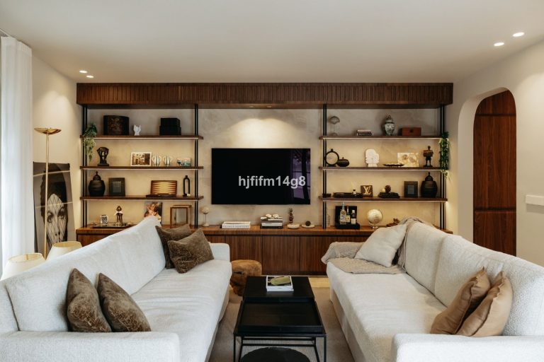 b2749a7b5dc8829531c0d15da4e0a471 - 1