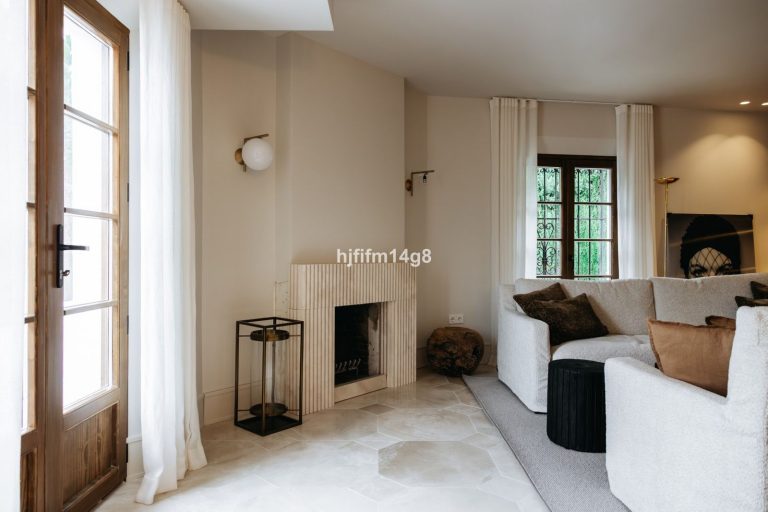 b2749a7b5dc8829531c0d15da4e0a471 - 4