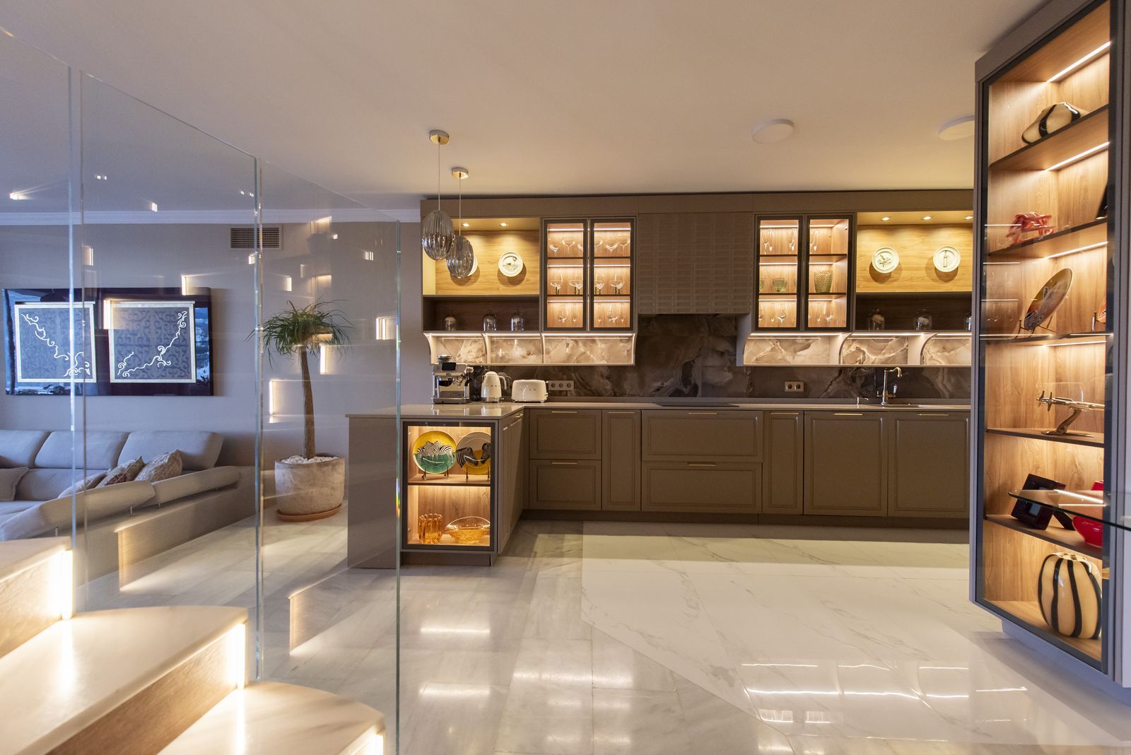 b2d4bd513e9e1e28831fb4cea131b588 - 10