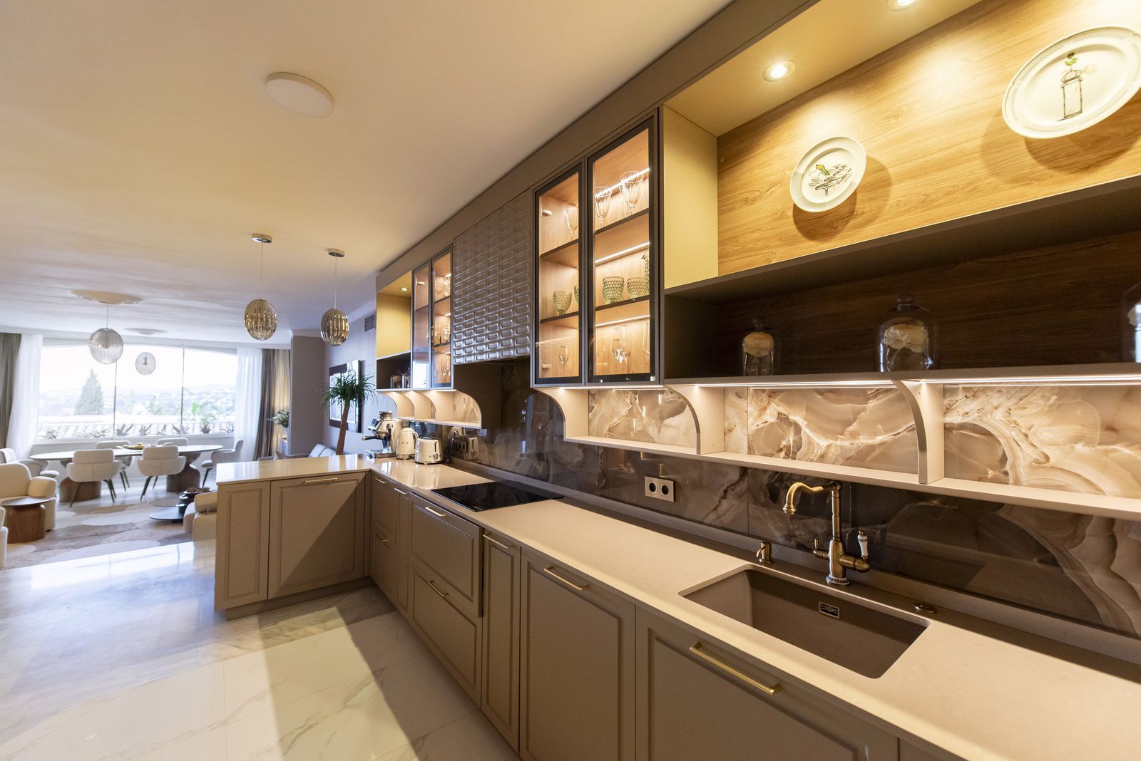 b2d4bd513e9e1e28831fb4cea131b588 - 7