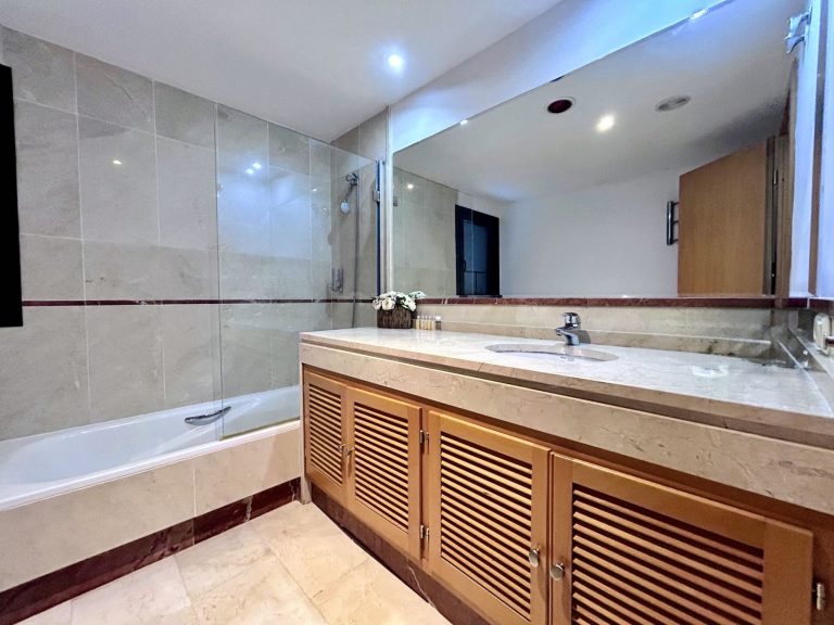 b3aed80bcb2e7a11b69f9d10655b0d83 - 13