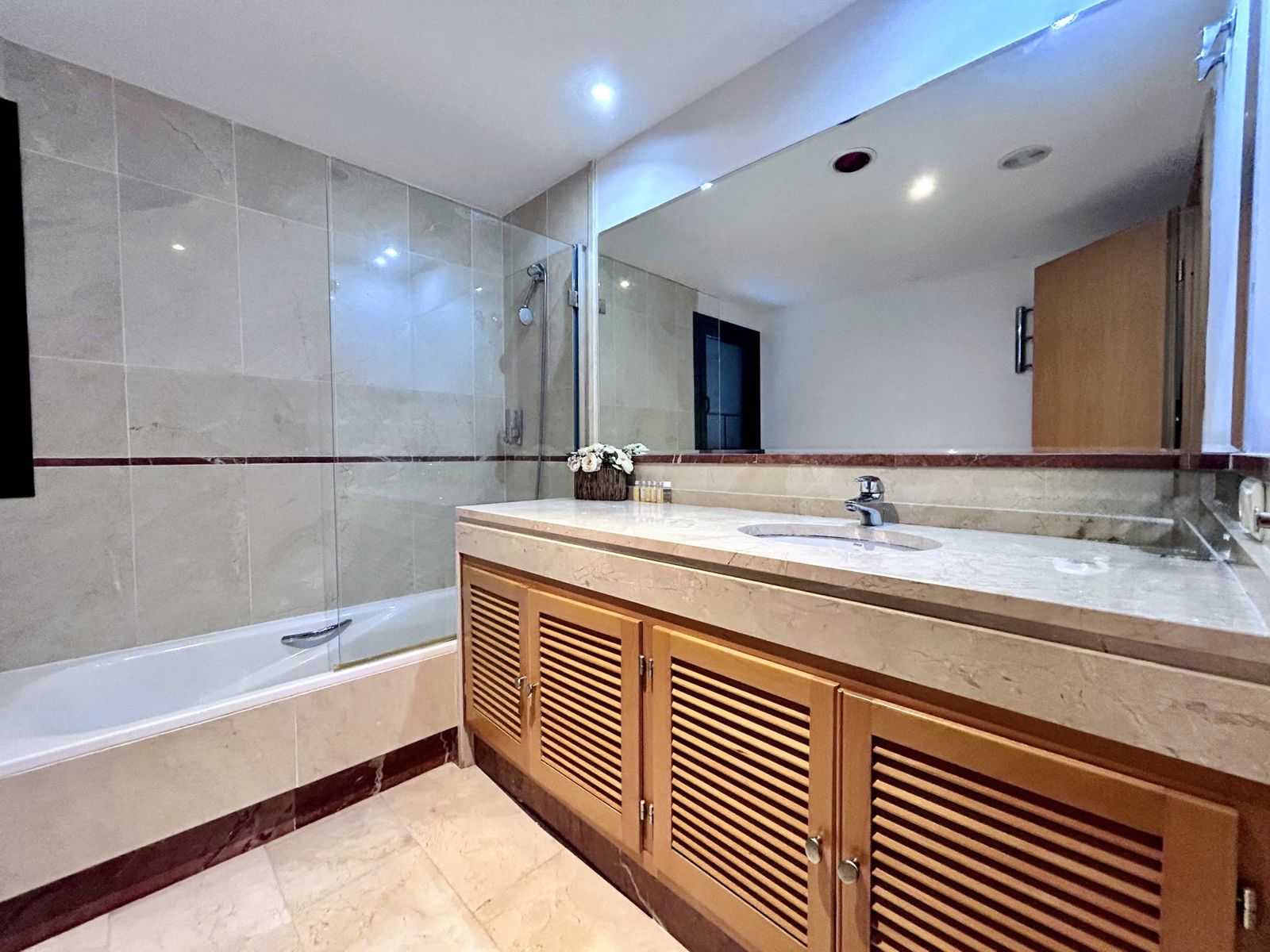 b3aed80bcb2e7a11b69f9d10655b0d83 - 13