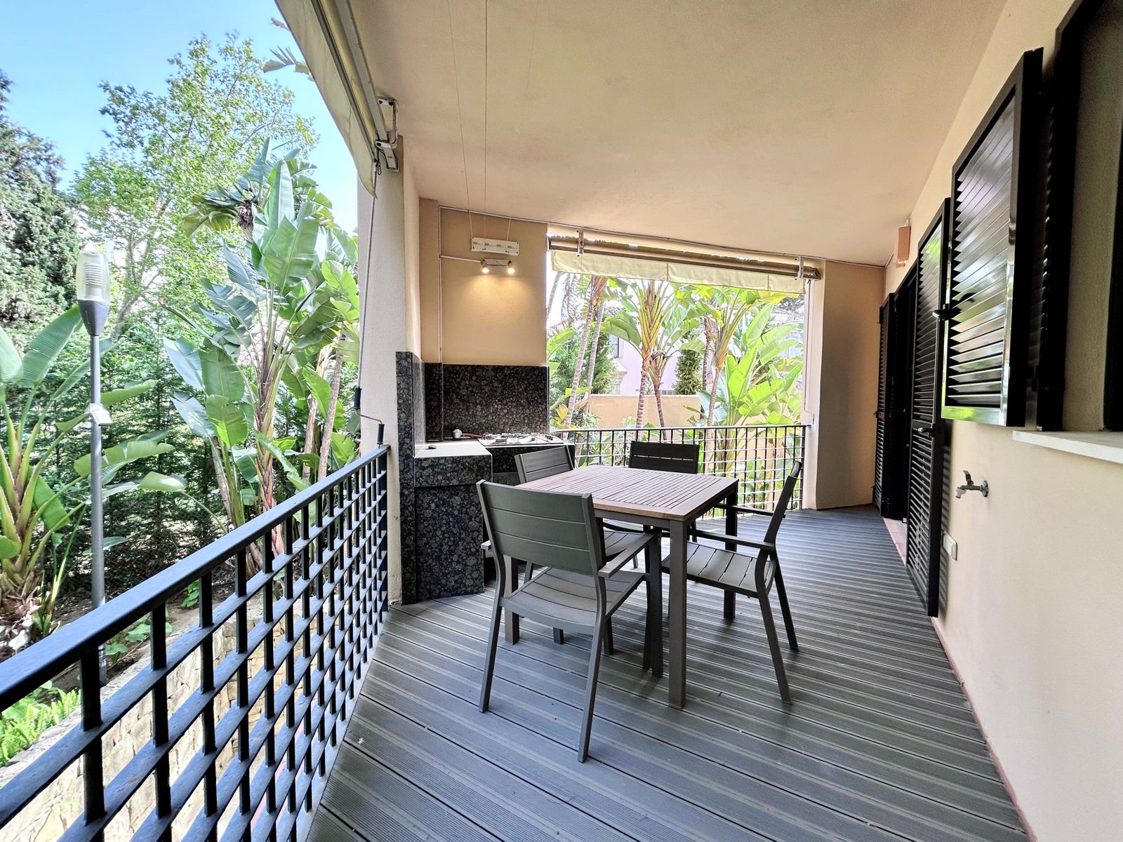 b3aed80bcb2e7a11b69f9d10655b0d83 - 3