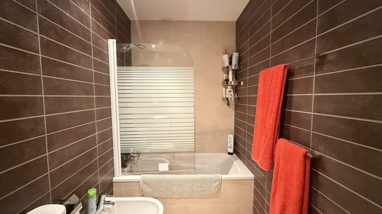 b41cf7e6bbaa995a714b555e856b73d5 - 14