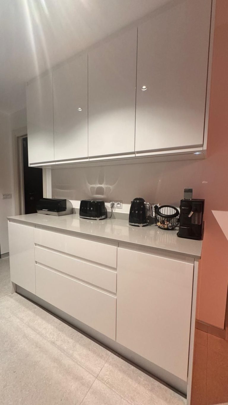 b4f06502edf1a474628d4ccef5b38767 - 11