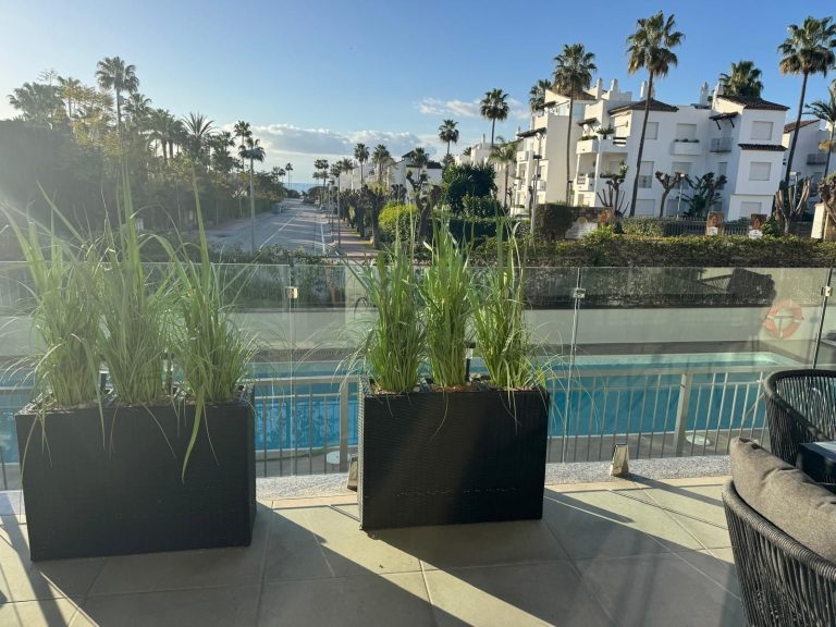 b4f06502edf1a474628d4ccef5b38767 - 3