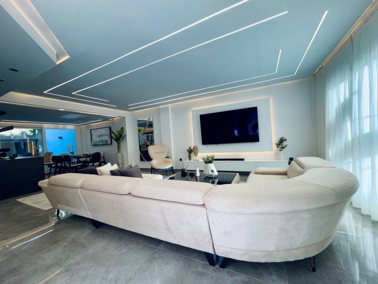 b5bb5757dc69b71cf5473af29e3b773d - 1