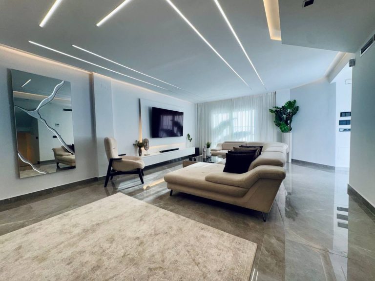 b5bb5757dc69b71cf5473af29e3b773d - 4