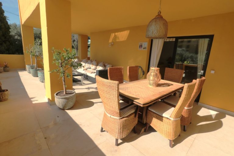 b74f5202bfac442bbd4ae493e72a5dc6 - 15