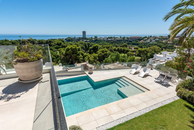 b7a10bb93f456f88be3364086de0700d - 3