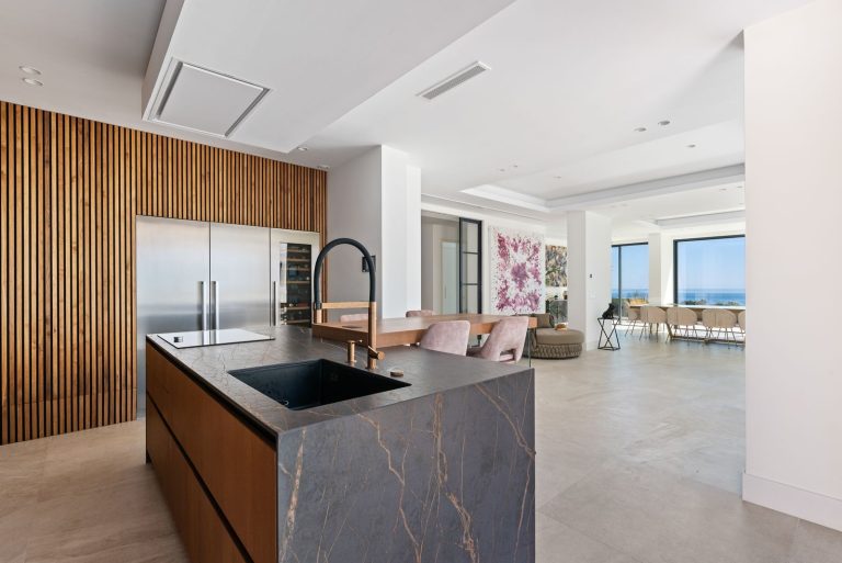 b7a10bb93f456f88be3364086de0700d - 8