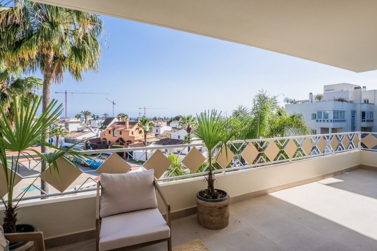 b91b07e73ed922016b1b2e12c1b217e2 - 15