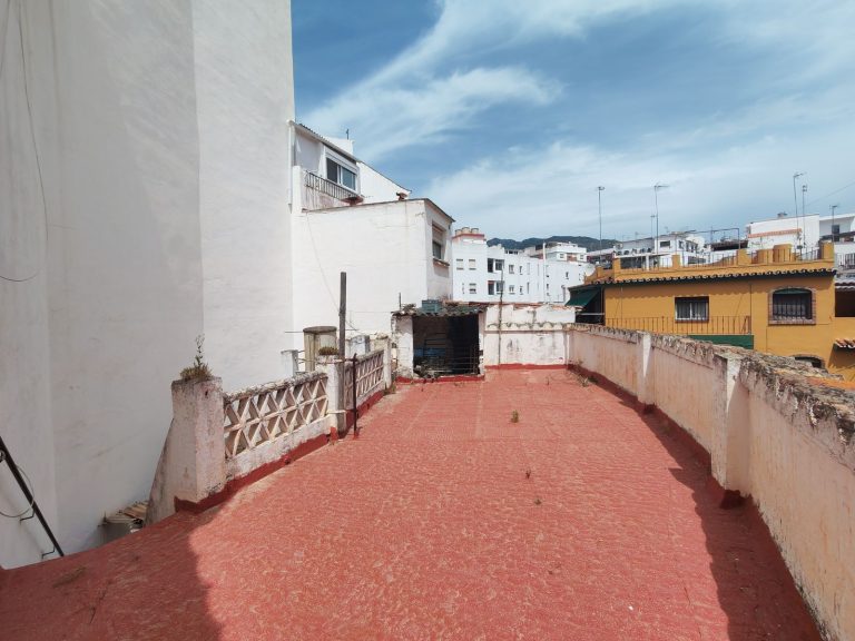 b920b7c614447556312540a305ed8f81 - 2