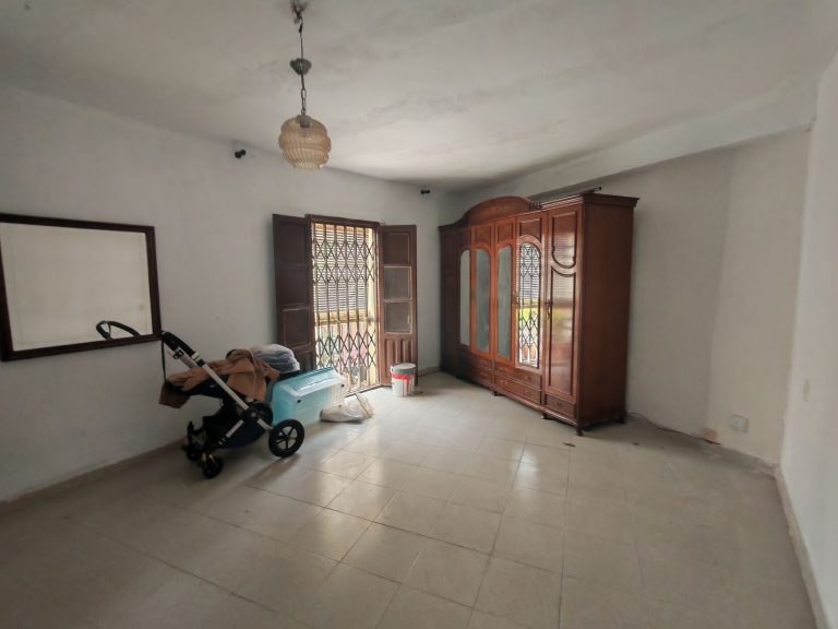 b920b7c614447556312540a305ed8f81 - 7