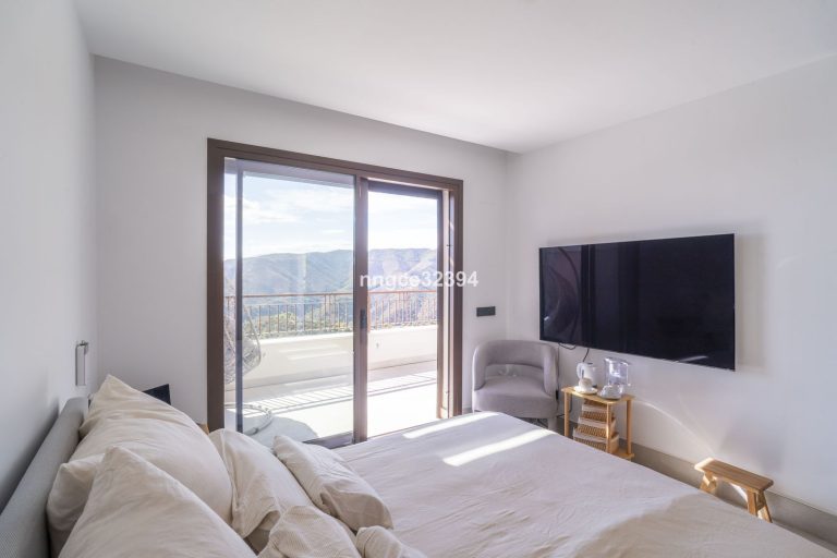 b939ccf48168ac487bcbd9fc8c84a9fc - 11