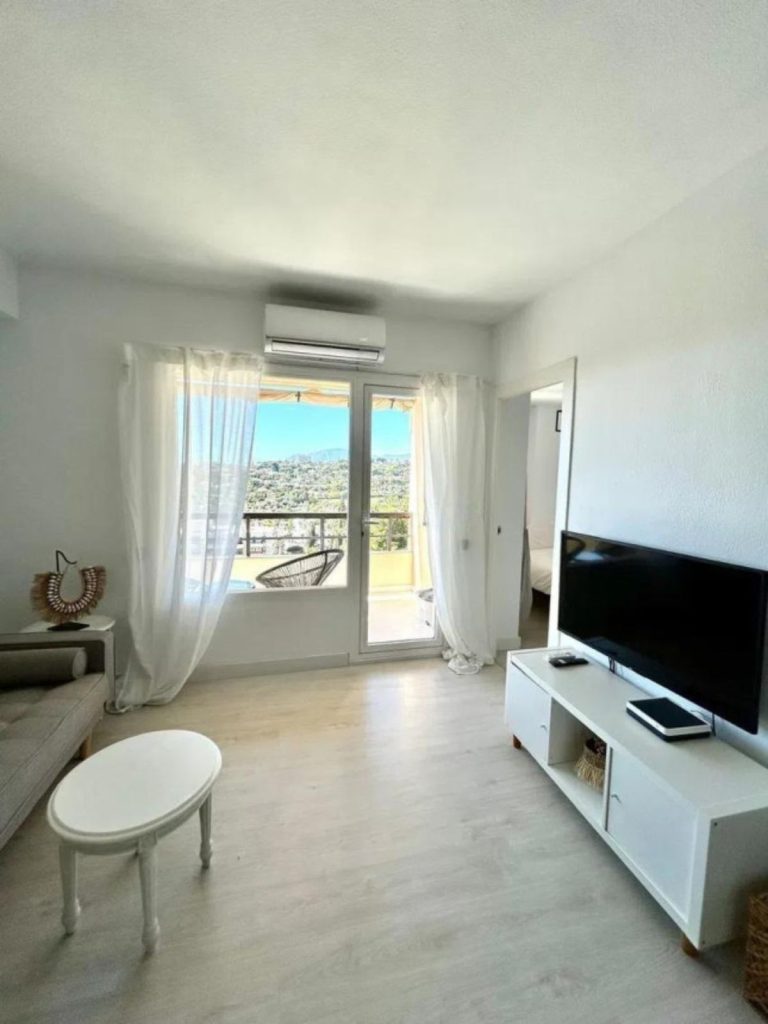 b94f371d139135262c3eccaf1415cdbc - 3