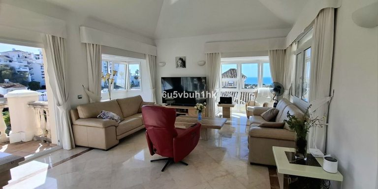 bb883d58d11a4da4a82dbe6f9452cbe5 - 3