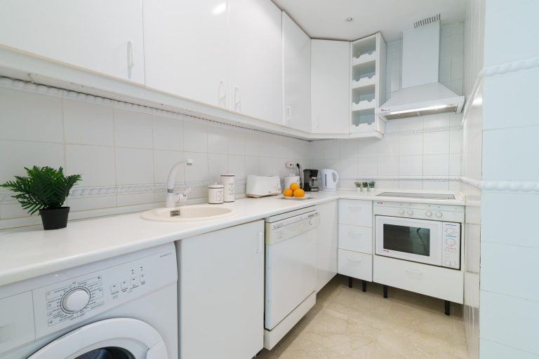 bd06fb1d1d09a81753c447f50bcd06ec - 10