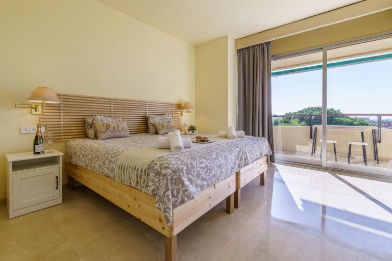 bd06fb1d1d09a81753c447f50bcd06ec - 6