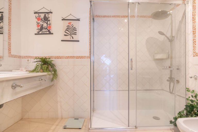 bd06fb1d1d09a81753c447f50bcd06ec - 8