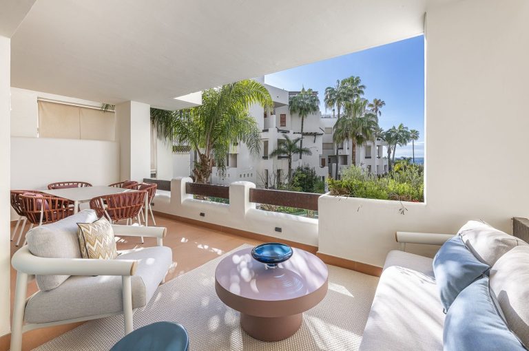 bd09c2c8ea1665638f50bec6ecb866fd - 10