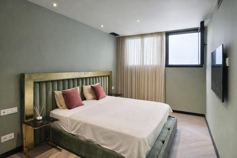 be85590ddd4ba2ebd594ee62c1da77e3 - 12