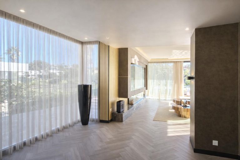 be85590ddd4ba2ebd594ee62c1da77e3 - 13