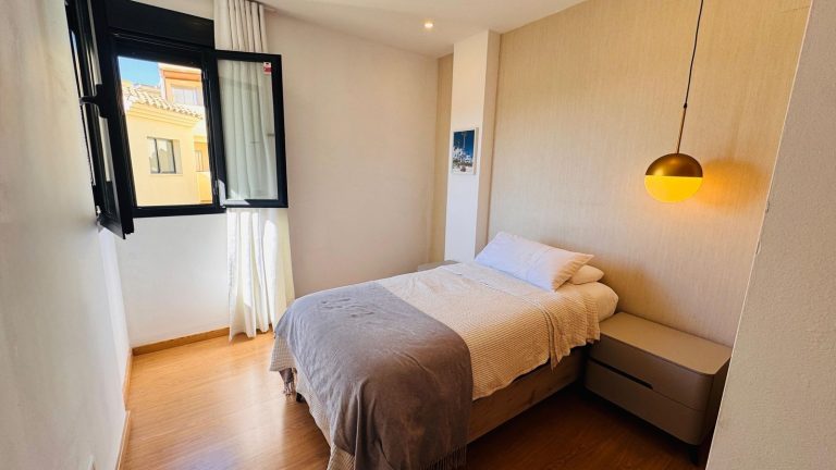 be9a3a0abc04d65764312a23aa71635a - 10