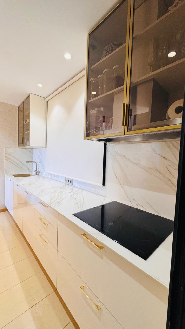 be9a3a0abc04d65764312a23aa71635a - 11