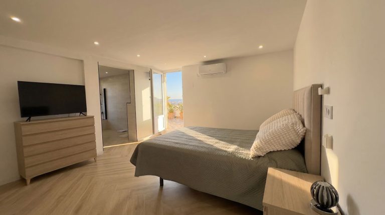 beee1da0f864048d9eb193d887a87370 - 10