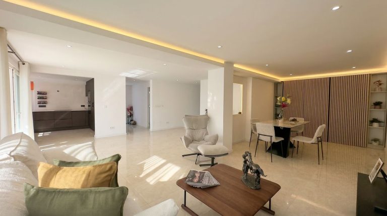 beee1da0f864048d9eb193d887a87370 - 6