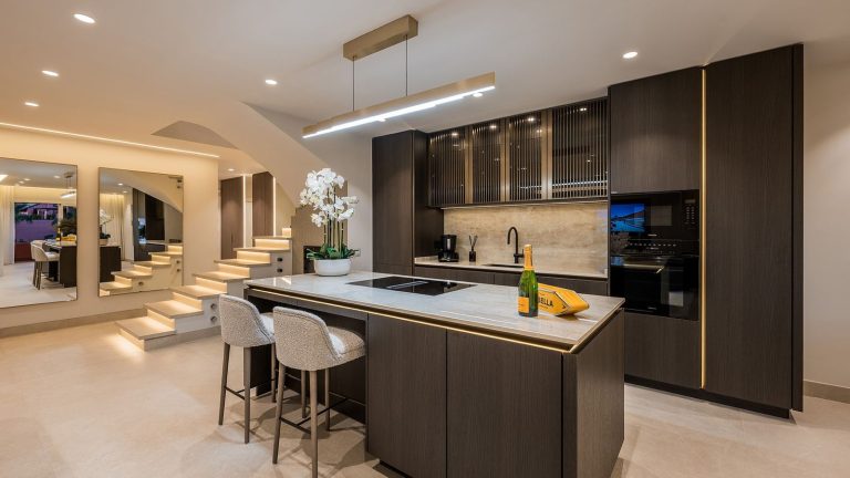 bef9fae3e4a09f9f96ef2ffef99c582a - 10